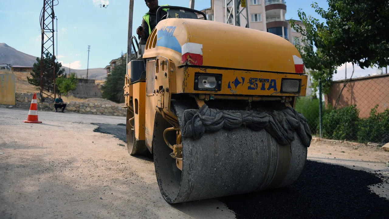 Elbistan’da 80 milyon TL’lik asfalt yatırımı