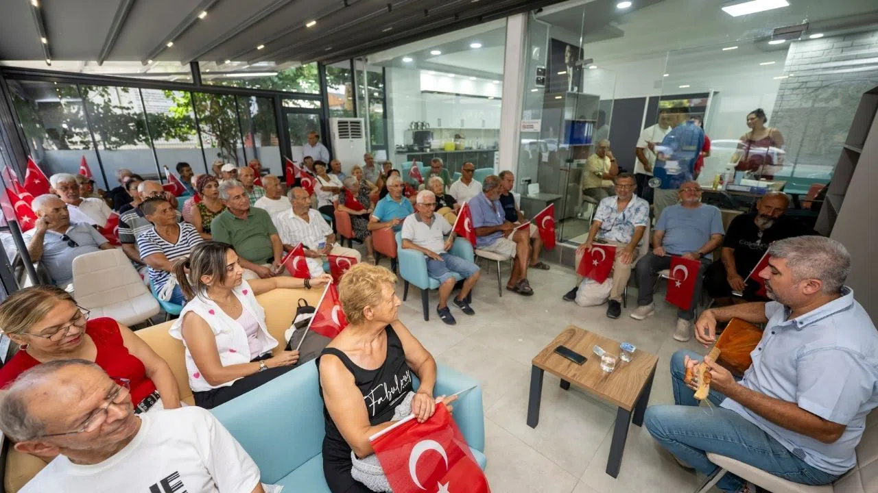 Emekli Evi’nde Türk Halk Müziği Konseri