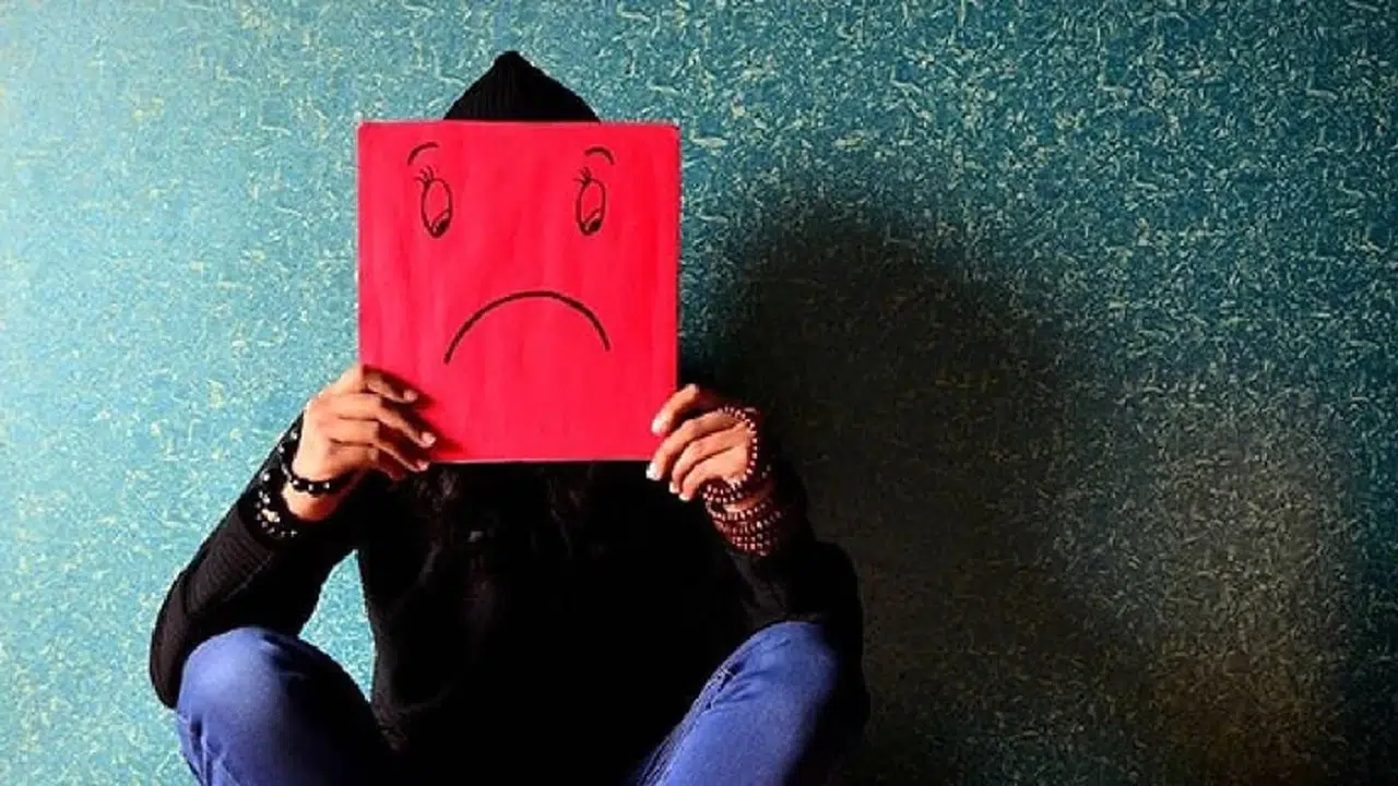 İnsanların en mutsuz olduğu yaşlar açıklandı