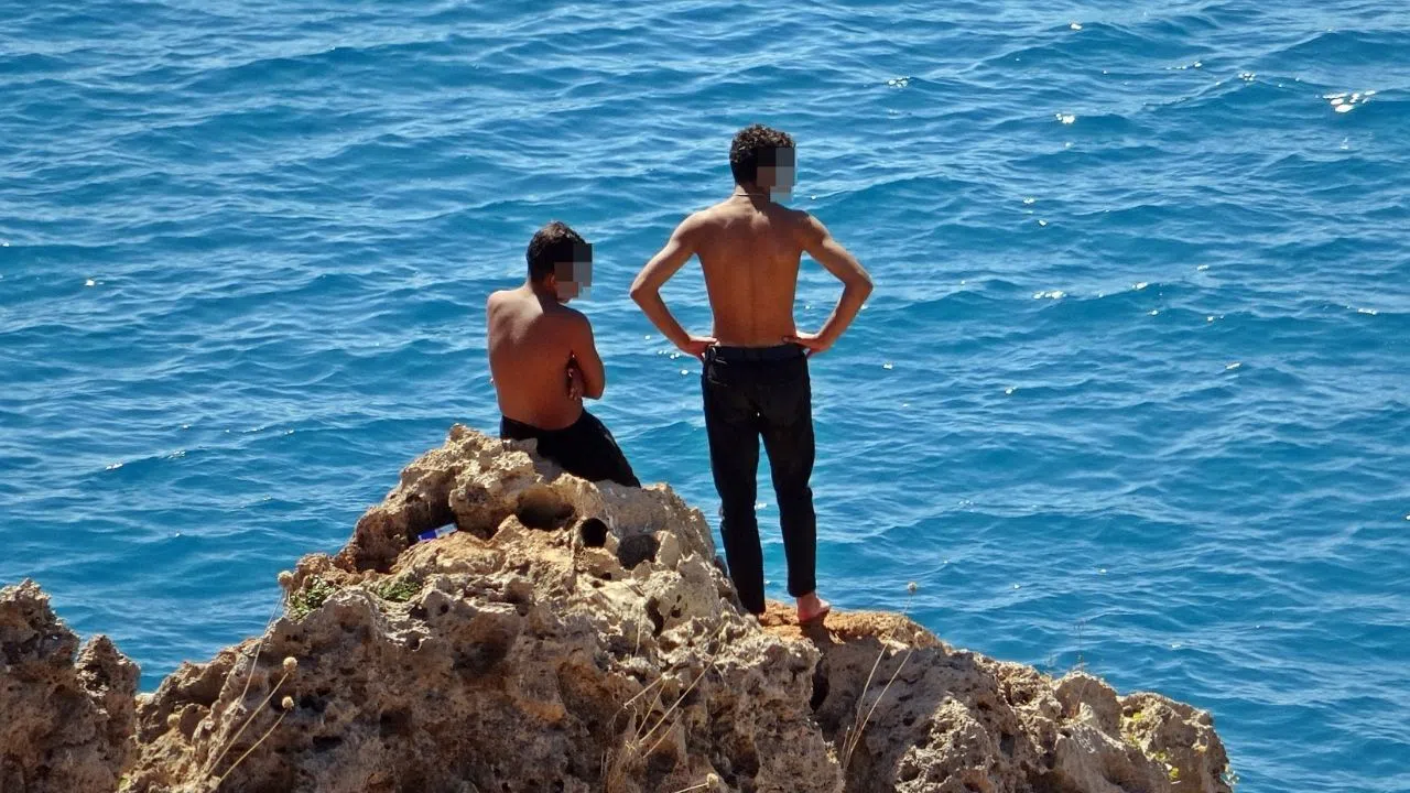 Gençlerin Tehlikeli Oyunu Polisi Alarma Geçirdi