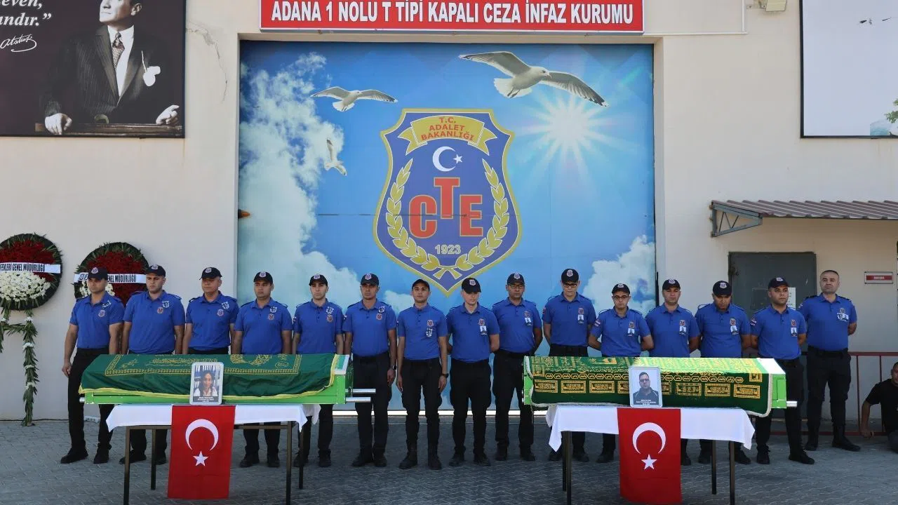 Görev Çıkışı Kazada Hayatını Kaybeden Memurlar Son Yolculuğuna Uğurlandı