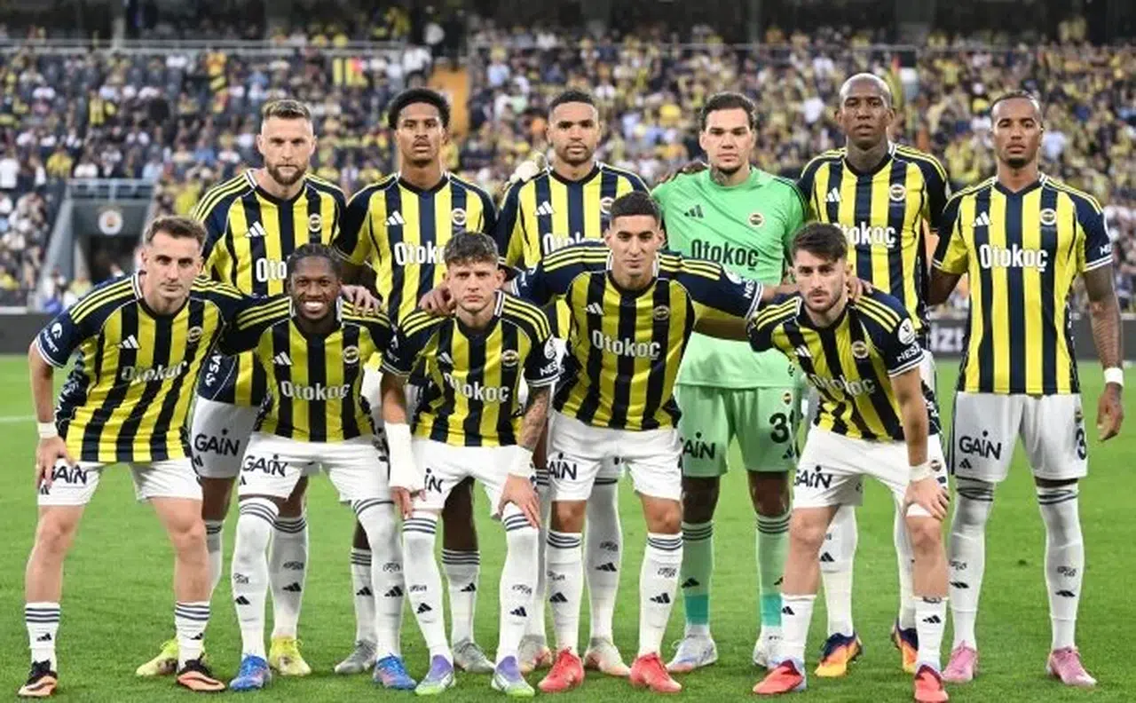 Fenerbahçe, 10 Kişilik Kasımpaşa Karşısında Yine Puan Kaybetti