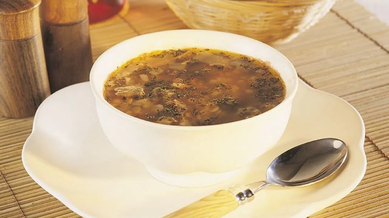 Kahramanmaraş Sofralarının Şifa Kaynağı: Patlıcanlı Ekşili Çorba