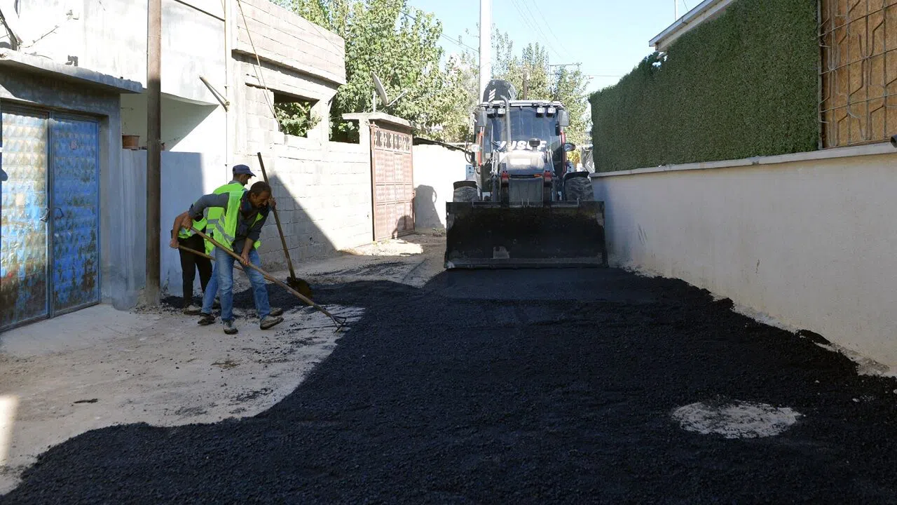 Kahramanmaraş'ta Asfalt Mesaisi Hız Kesmeden Sürüyor