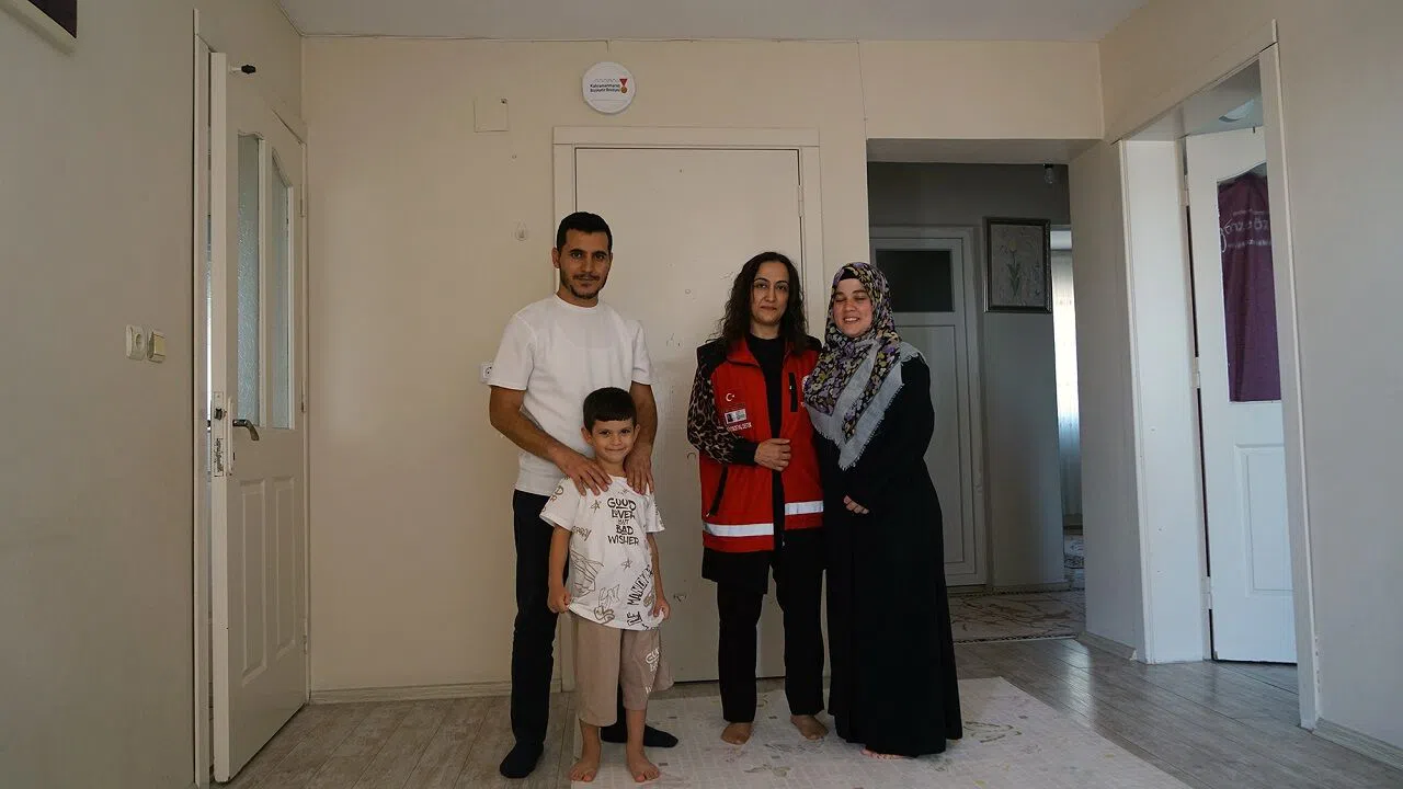 Kahramanmaraş'ta Işıklı Zil ve Titreşimli Uyarılar İşitme Engellilerin Yanında