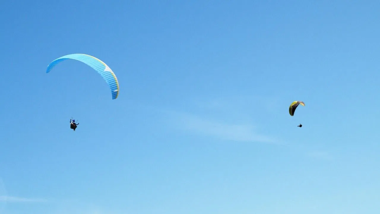 Kahramanmaraş’ta Yamaç Paraşütü Festivali Nefes Kesti