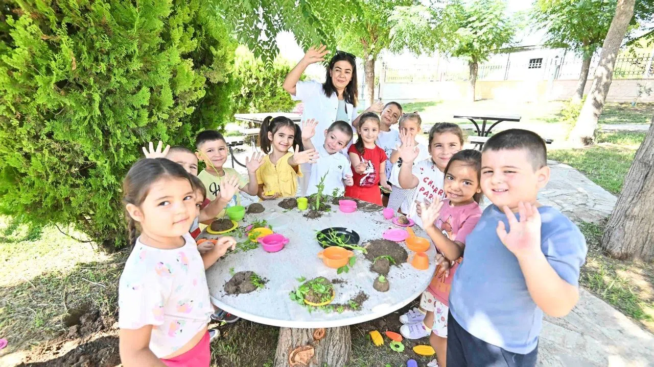 Kreşlerde Yeni Eğitim Yılı Miniklerin Heyecanıyla Başladı