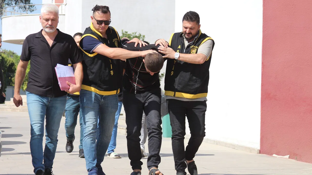 Motosikletli Kapkaççılar Polis Operasyonuyla Tutuklandı