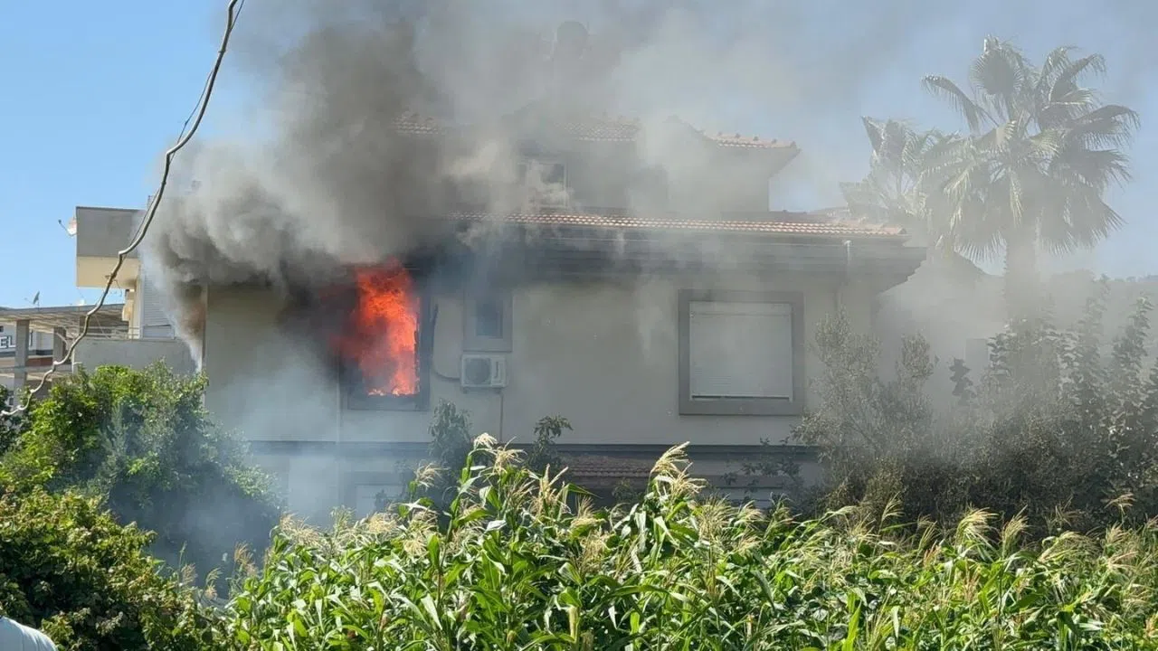 Müstakil Evde Çıkan Yangın Kısa Sürede Kontrol Altına Alındı