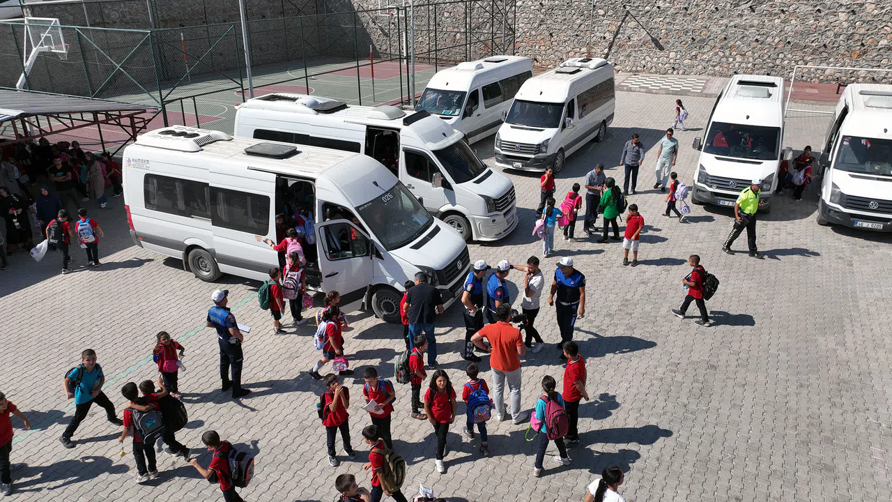 Kahramanmaraş’ta Okul Servislerinde Güvenlik Kontrolü