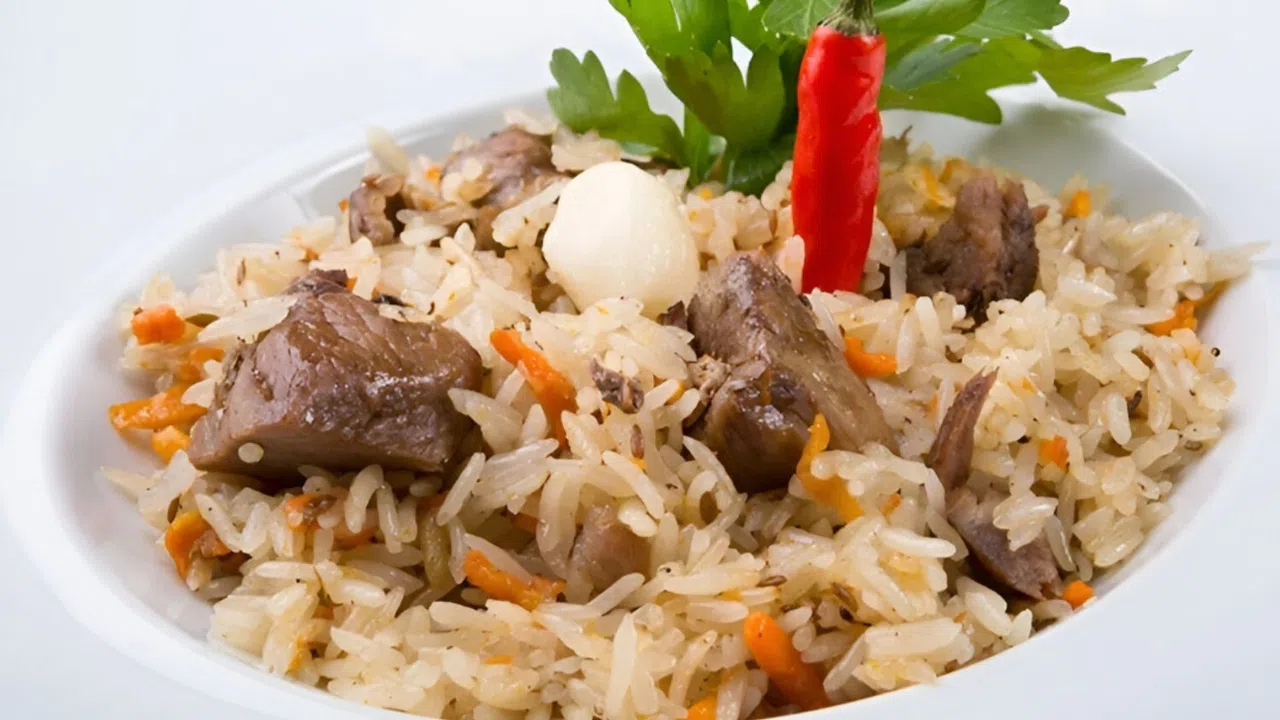 Kahramanmaraş’ta Sofraları Şenlendiren Acem Pilavı