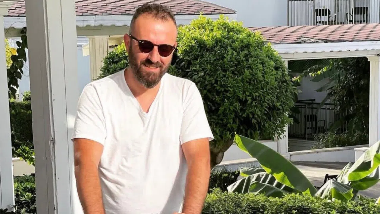 Restoranda Çıkan Kavgada Trabzonsporlu Eski Futbolcunun Oğlu Hayatını Kaybetti