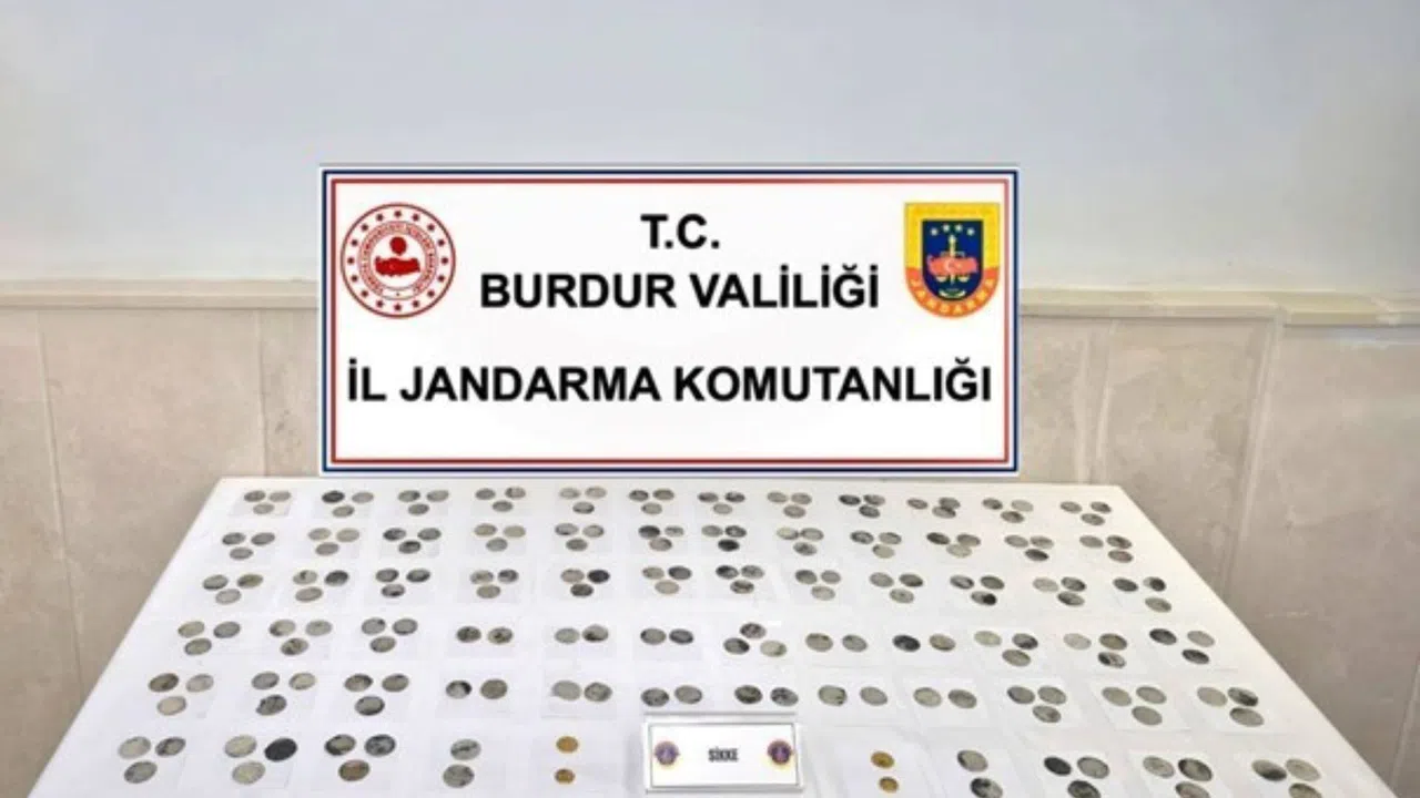 Tarihi Eser Kaçakçılığına Darbe: Operasyonda 195 Sikke Ele Geçirildi