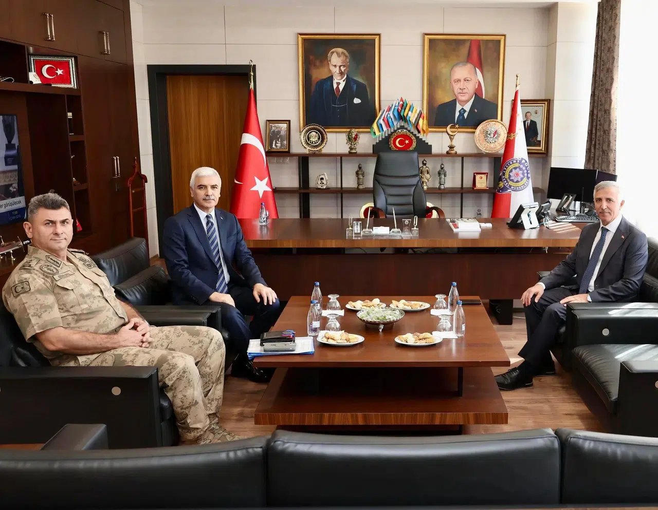 Vali Ünlüer’den Emniyet Müdürü Hasan Yiğit’e Ziyaret