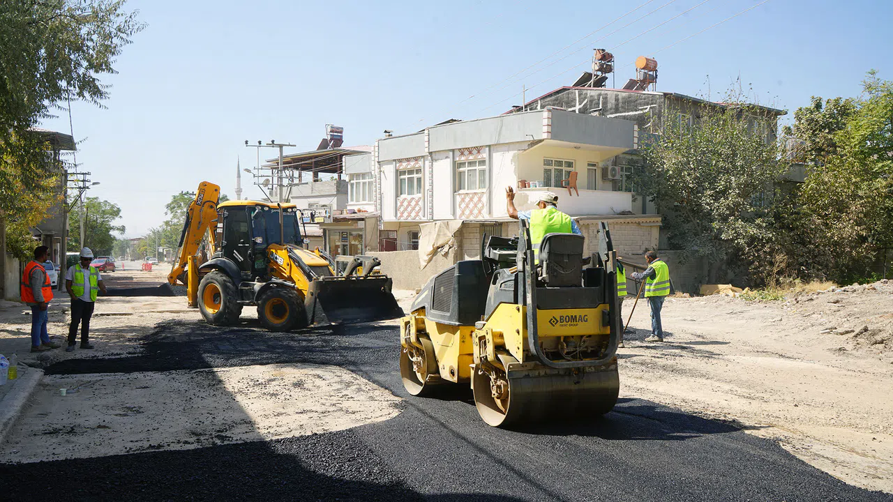 Yahya Kemal Mahallesi’nde Asfalt Çalışması Başladı
