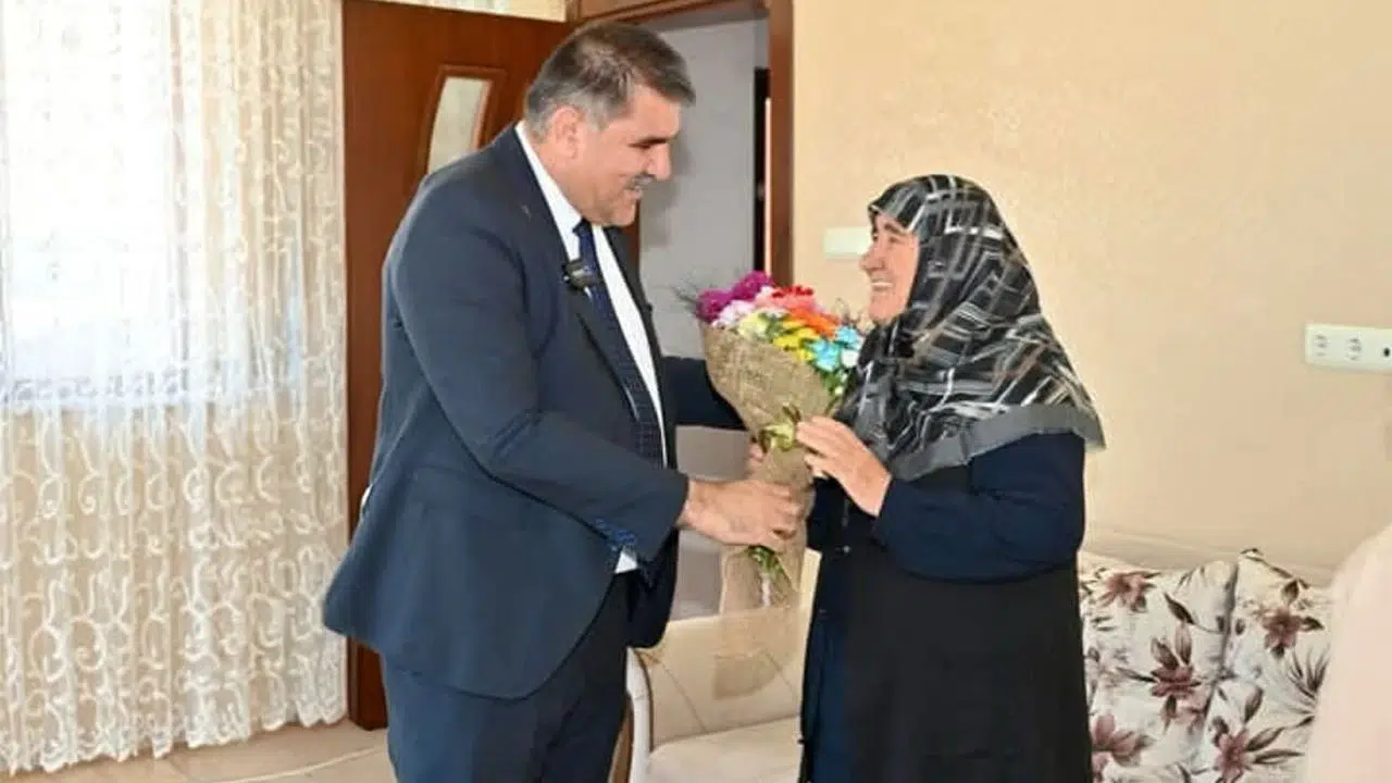 Başkan Karaca’nın Annesi Hayatını Kaybetti