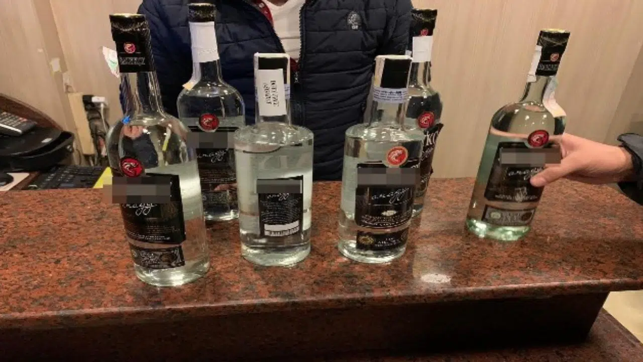 Okulda Şok Görüntüler! Öğrencilerden Sınıfta “Eğlence” Skandalı!