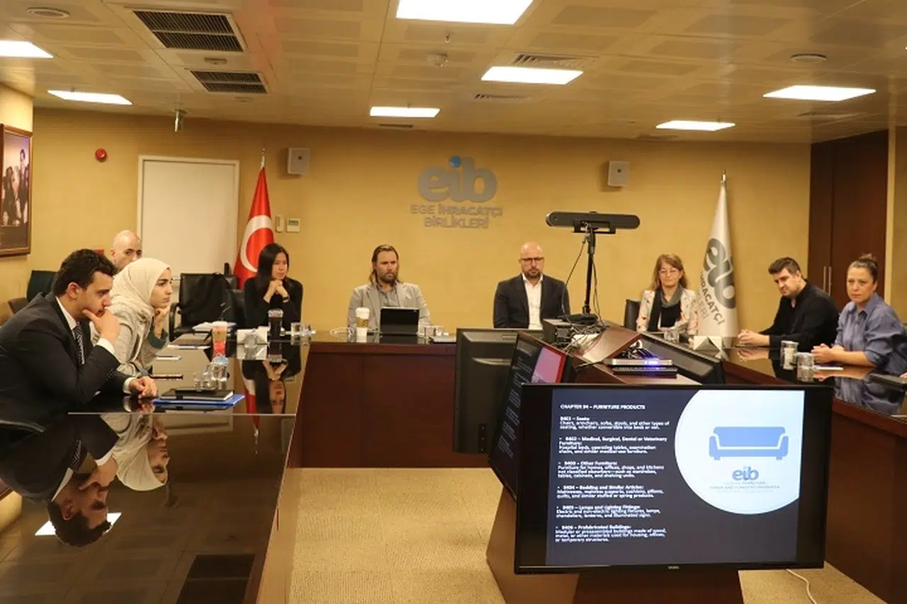 Amerikan mobilya devi İzmir'den ürün almaya geldi