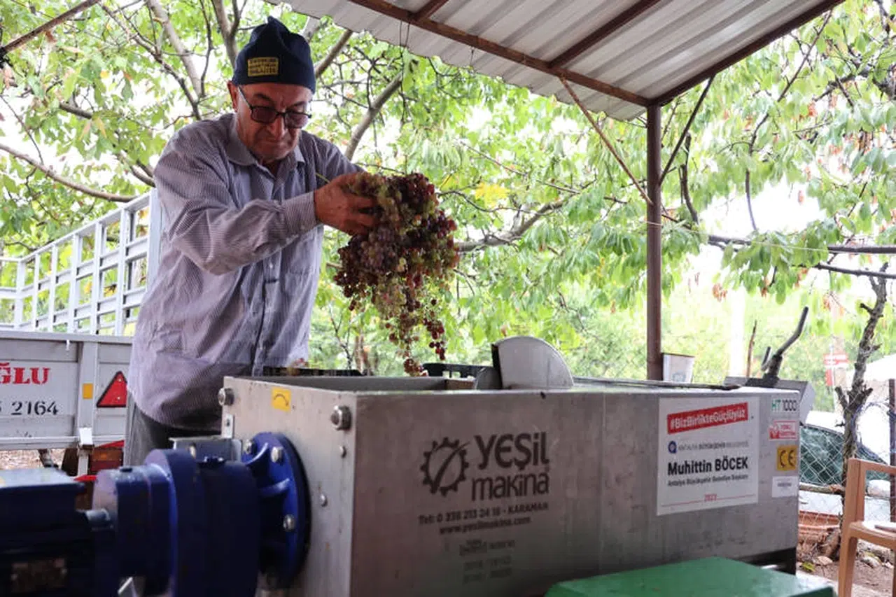 Antalya'da pekmez üreticisine teknolojik destek