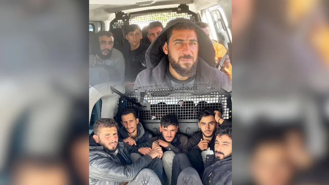 Aracında Kaçak Göçmen Taşıyan Şahıs Tutuklandı