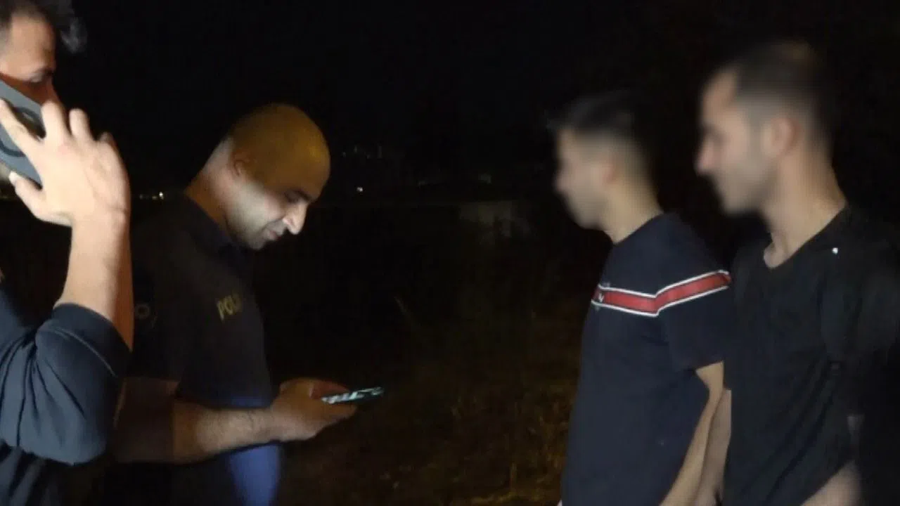 Balık Tutmaya İnen Gençler Falezlerde Mahsur Kaldı