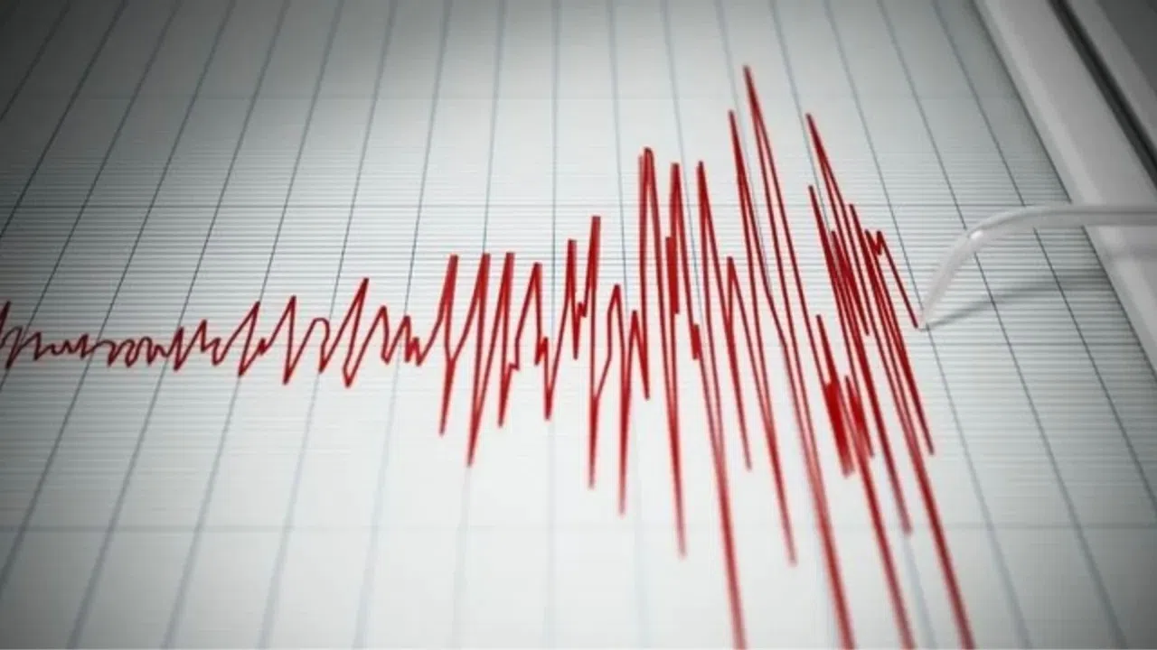 Balıkesir'de 6.1 Deprem Oldu