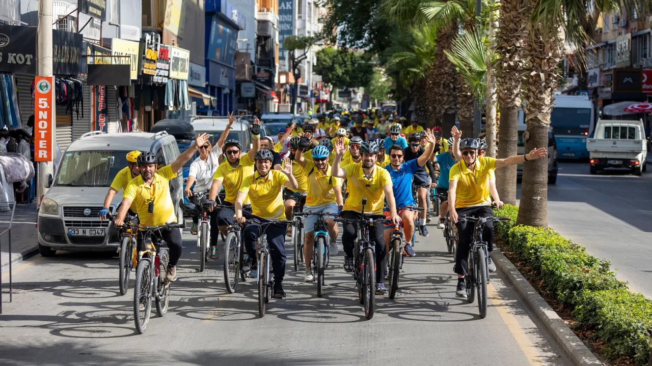 Bisiklet Tutkunları Tarihi ve Doğal Güzelliklerle Buluştu