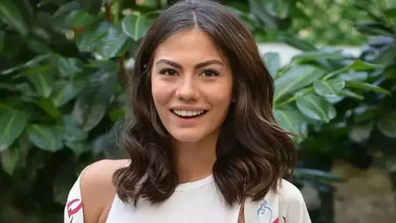 Demet Özdemir en çok hangi rolle tanındı?