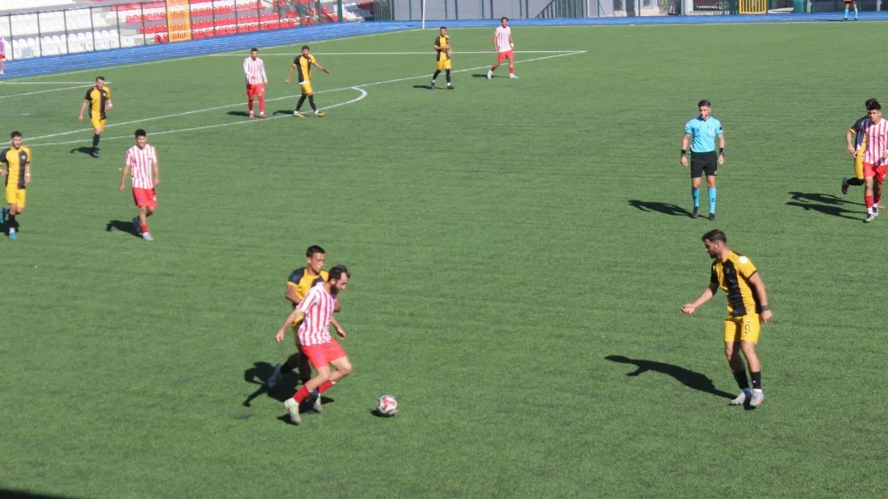 Kahramanmaraşspor İlk Yarıda Zorlandı: 3-0 Geride Kapattı