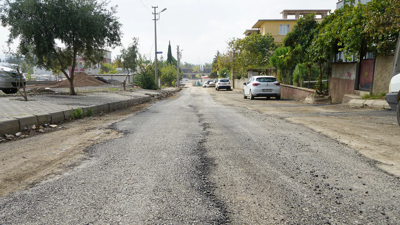 Egemenlik Mahallesi’nde Altyapı Sonrası Asfalt Çalışmaları Sürüyor