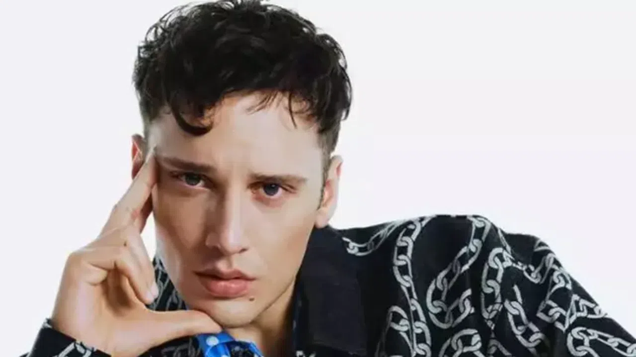 Edis'ten Sahneden Acı Açıklama! Hastalığını Açıkladı