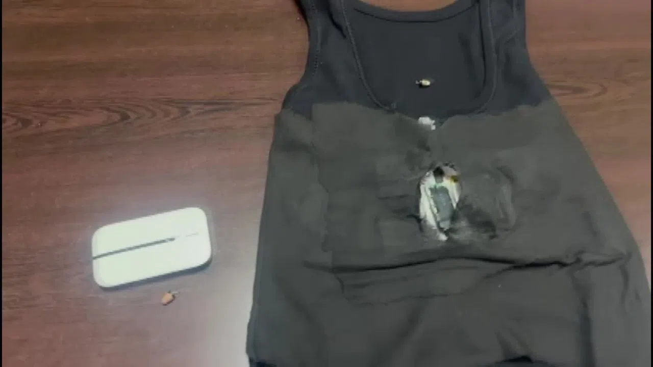 Ehliyet Sınavında Kopya Düzeneği Kuran 2 Kişi Yakalandı