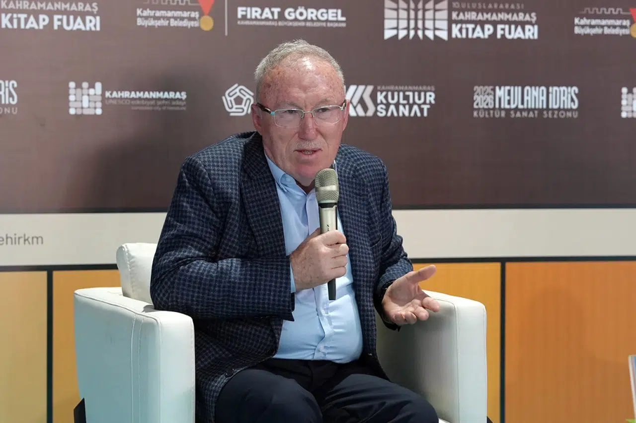 Emekli Büyükelçi Mercan, Ortadoğu'da barışın imkânlarını anlattı