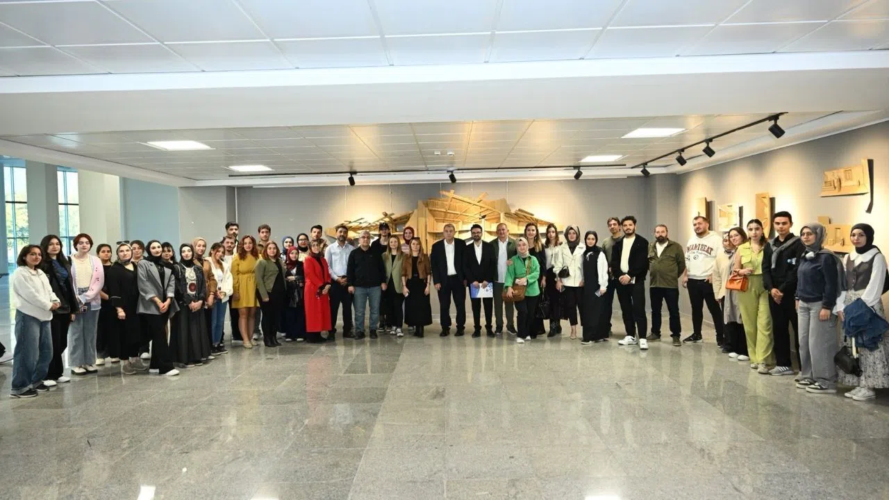 “Filistin’in Sessiz Duvarları” Sergisi Sanatseverlerle Buluştu