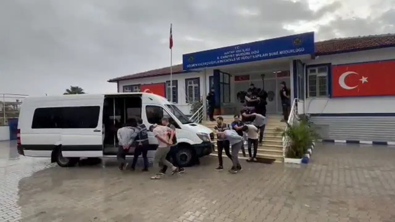 Göçmen Kaçakçılarına Şafak Operasyonu