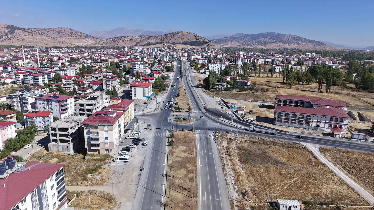 Göksun Kavşağı’nda Trafik Akışı Rahatladı