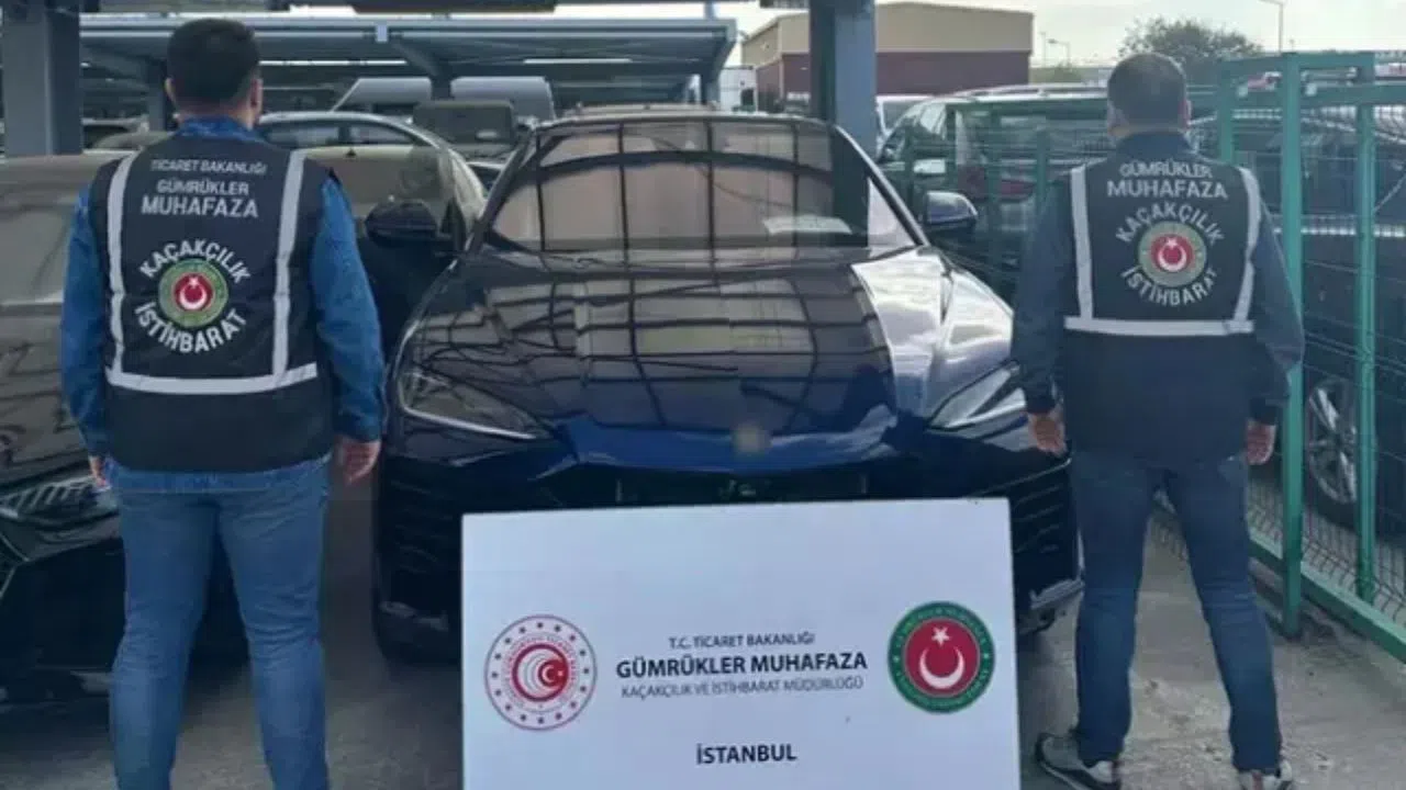 10 Ultra Lüks Araca El Konuldu! Değerleri Dudak Uçuklattı