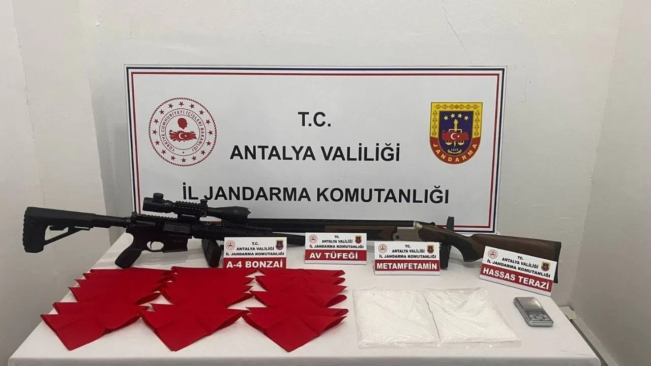 Jandarma Operasyonunda Yüklü Miktarda Uyarıcı Madde Ele Geçirildi