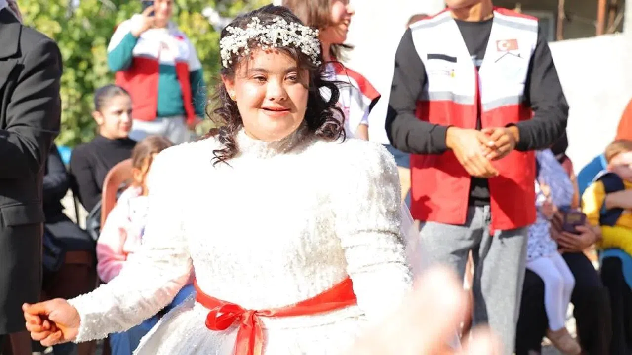 Kahramanmaraş'ta Down Sendromlu Melek'in Gelinlik Hayali Gerçek Oldu