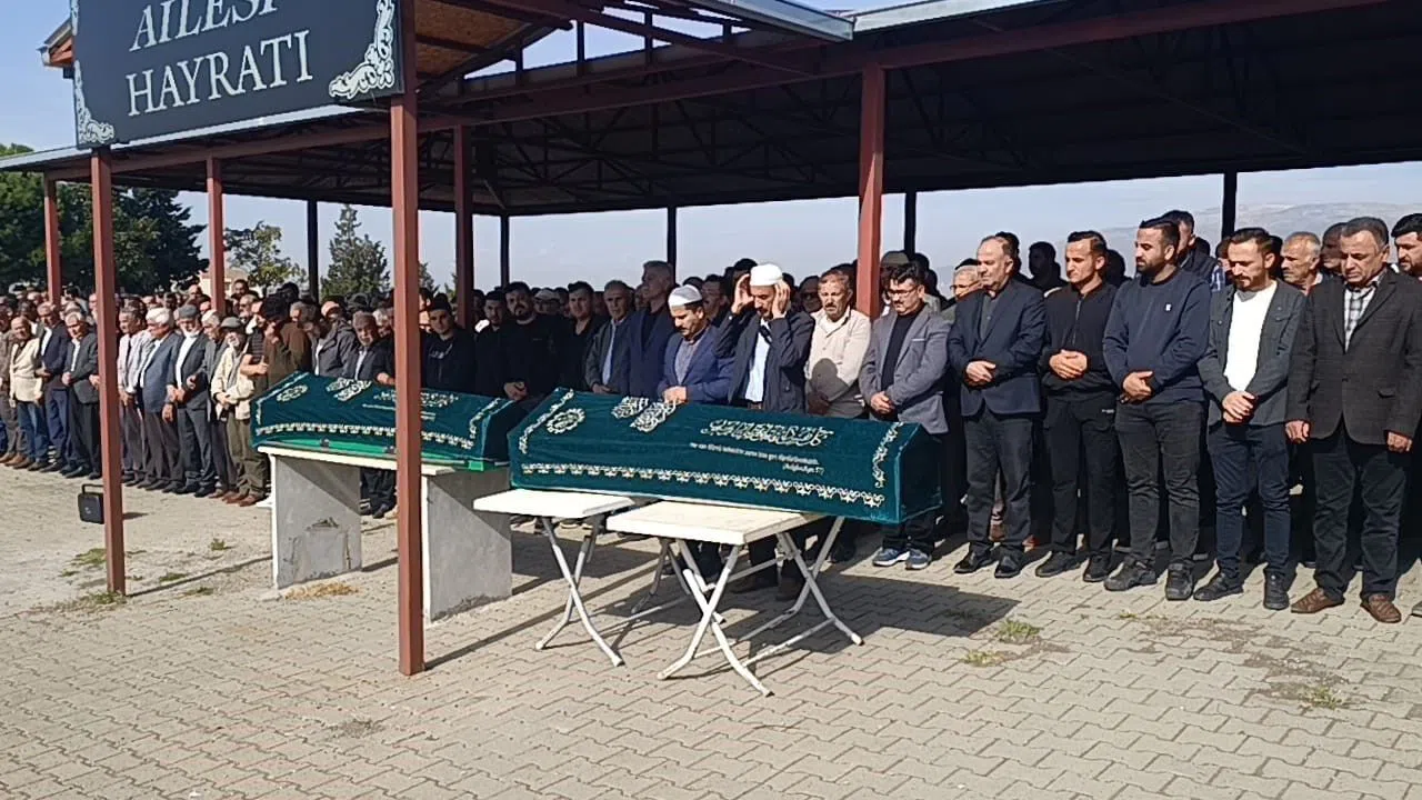 Kahramanmaraş’ta Eski Koca Dehşeti: Eşi ve Kayınvalidesi Toprağa Verildi