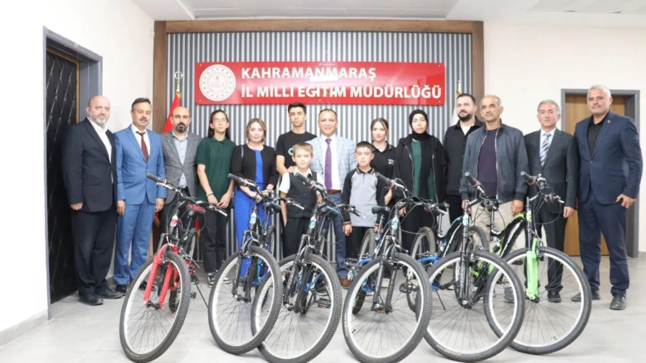 Kahramanmaraş’ta Kültür Yarışmasında Dereceye Girenler Ödüllendirildi