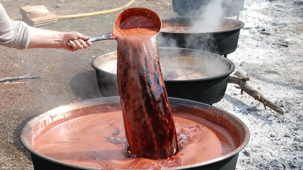 Kahramanmaraş’ta Tescilli Andız Pekmezi Üretimi Başladı
