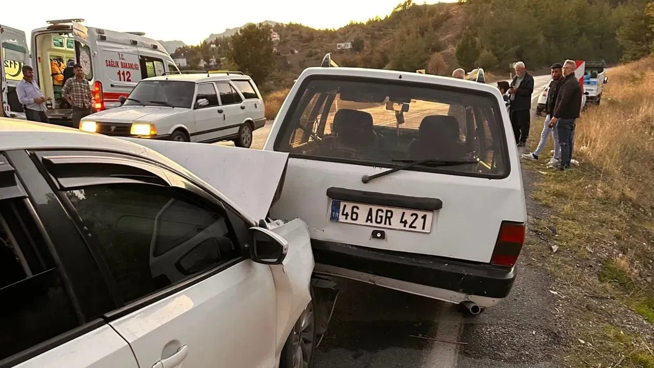 Kahramanmaraş'ta Trafik Kazası: 5 Yaralı