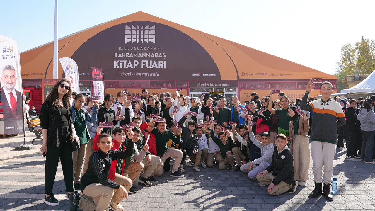 Kahramanmaraş Kitap Fuarı İlk Gününde 20 Bin Ziyaretçiyi Ağırladı
