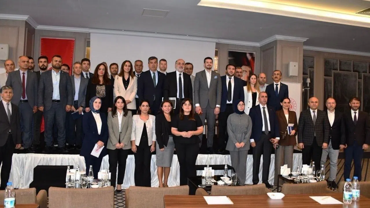 KMTSO İş Dünyası “Dönüşen Çalışma Hayatı”nda Buluştu