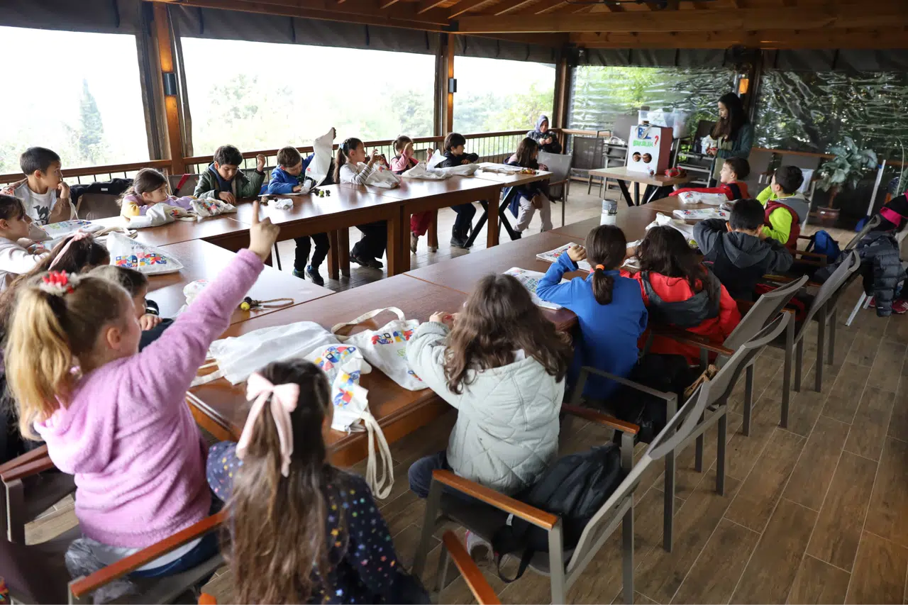 Minik kaşifler Leylek Göl Evi'nde