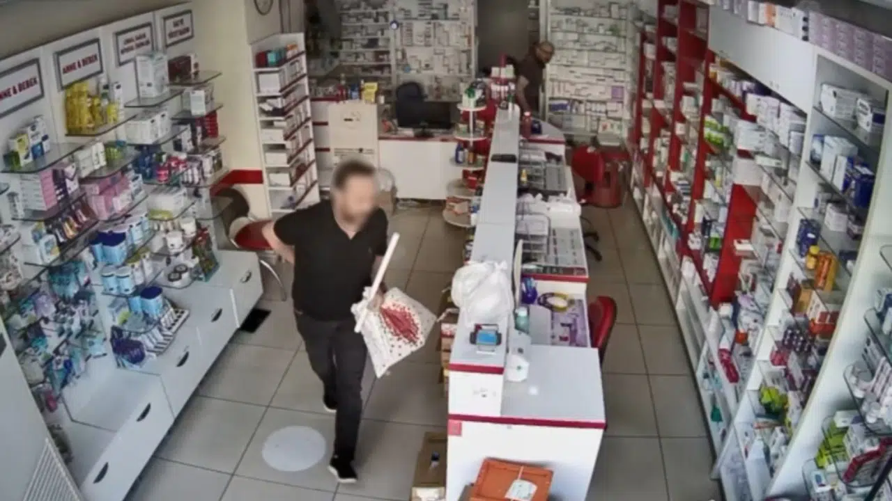 Muadil İlaç Tartışması Kanlı Bitti: Eczacı Yaralandı
