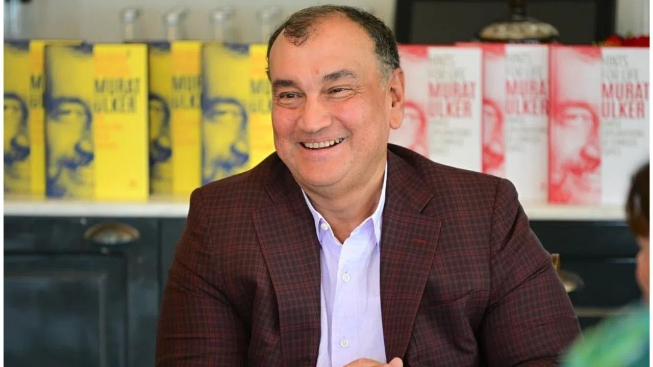 Murat Ülker Londra İddialarına Ne Dedi? “Anamın Evinde Oturuyorum!”