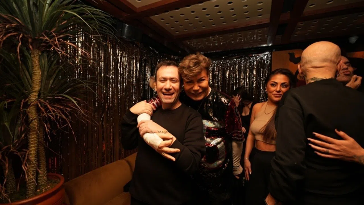 Sanat Dünyası Şokta! Ünlü İsim Kalp Kriziyle Yoğun Bakımda