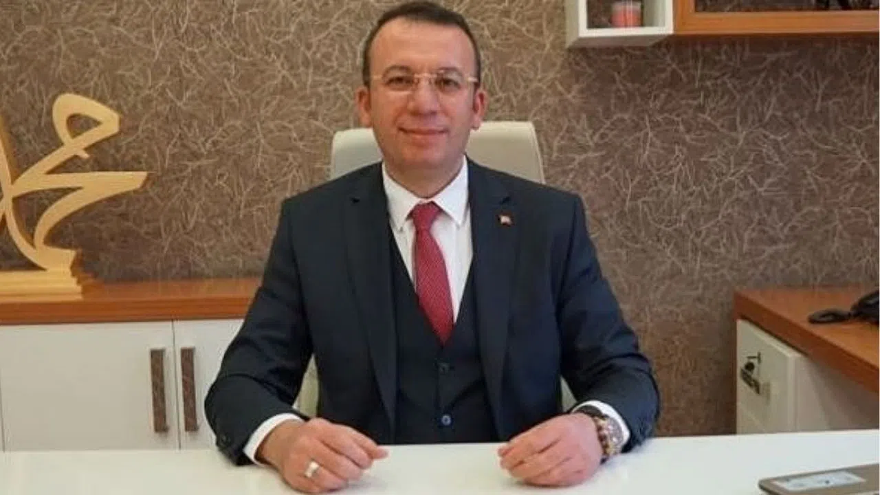 Sivri Eleştirdi Mecliste Trafik Gerginliği